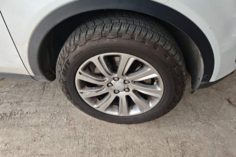 Used Land Rover Discovery Sport 2019 240 PS SE Version China V Standard