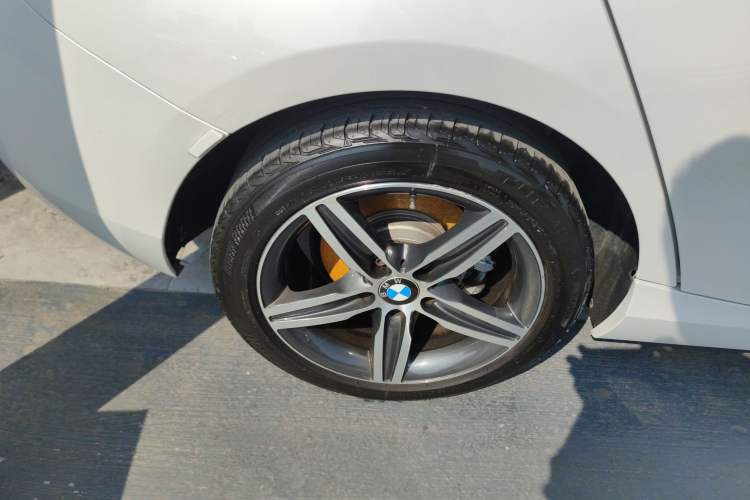Used BMW 1 Series 2018 118i Sport Design Package Right Rear Wheel Hub