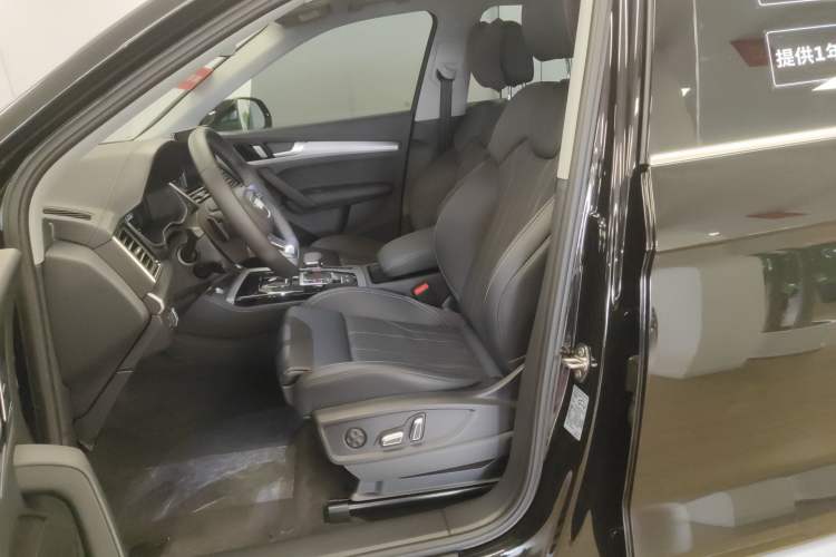 Used Audi Q5L 2025 quattro 45th Anniversary Edition 40 TFSI Sporty and Dynamic Model