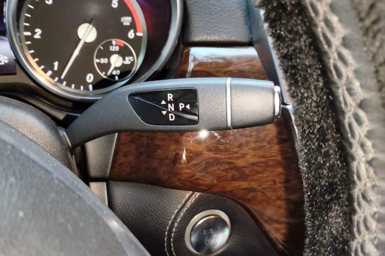 Used Mercedes-Benz GL-Class  Gear Lever