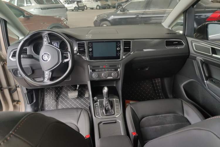 Used Volkswagen Golf Sportsvan 2016 280TSI Automatic Luxury Model