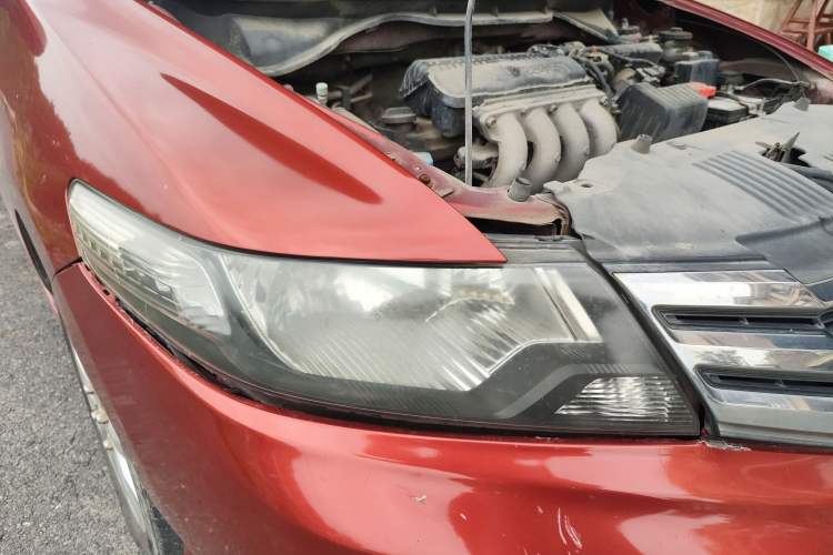 Used Honda City Classic 2012 1.5L manual Comfort version
