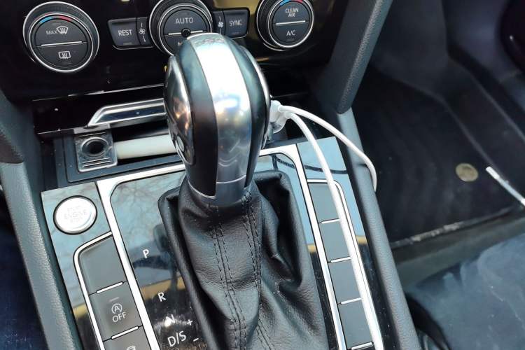 Used Volkswagen Magotan 2018 330TSI DSG Luxury Model Gear Lever