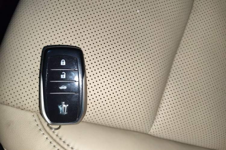 Used Toyota Crown 2015 2.5L Elite Edition