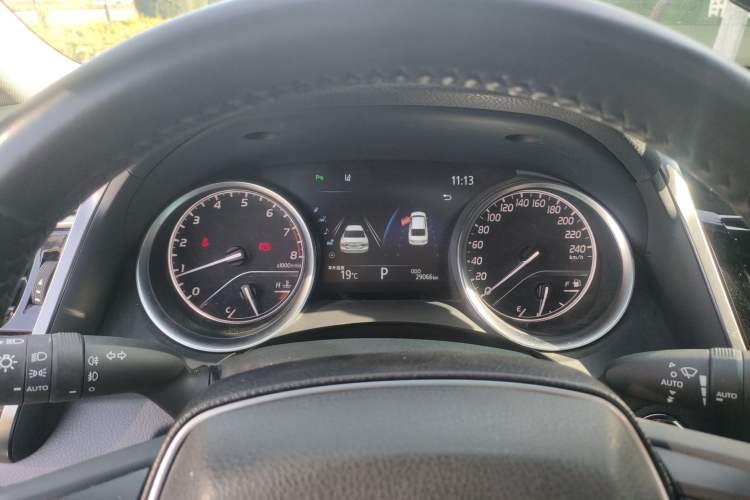 Used Toyota Camry 2021 2.0G Luxury Edition
