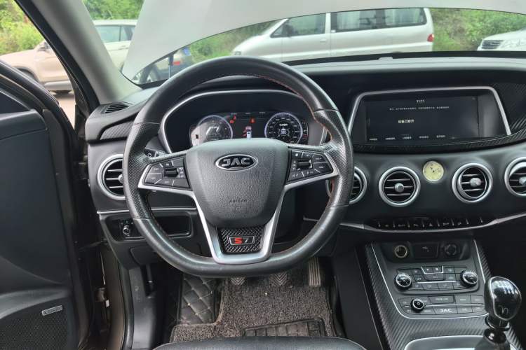 Used JAC Group Refine S7 2017 1.5T Manual Luxury Model
