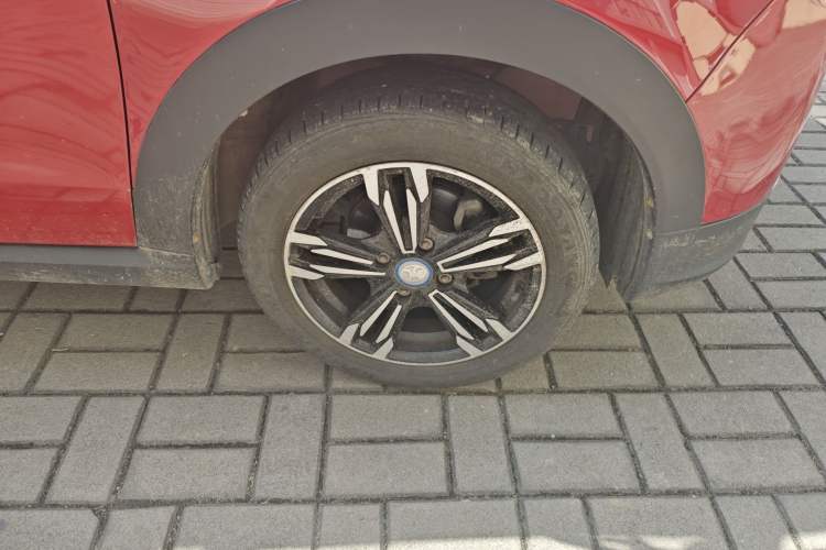 Used BAIC New Energy EC 2017 EC200 Dynamic Edition Right Front Wheel Hub