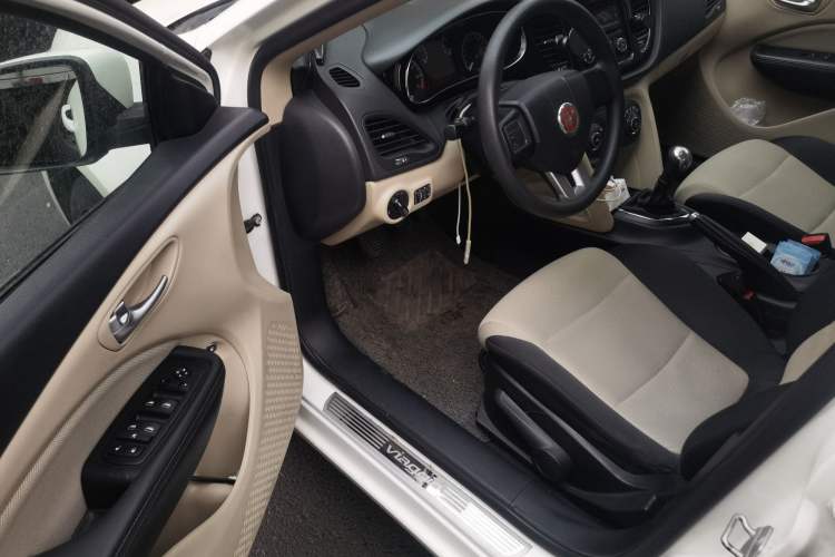 Used Fiat Viaggio 2012 1.4T Manual Enjoyment Edition
