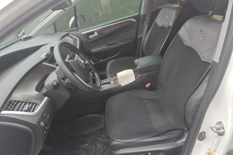 Used Honda Jade 2014 1.8L CVT Luxury Edition 5 seats Left Front Seat