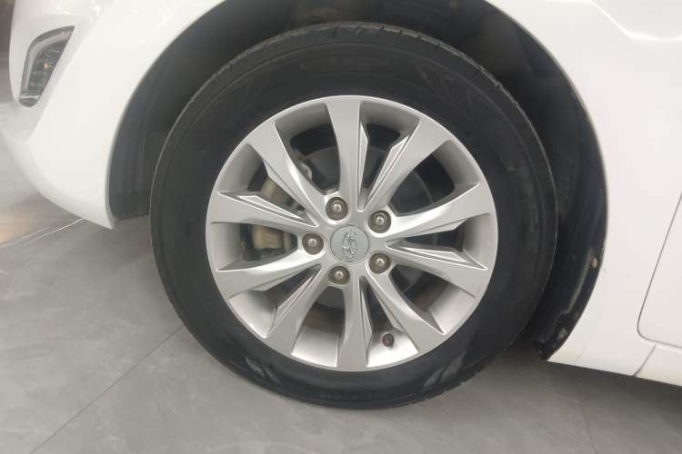 Used Hyundai Elantra (5th Generation / Langdong) 2016 1.6L Automatic Prestige Model
