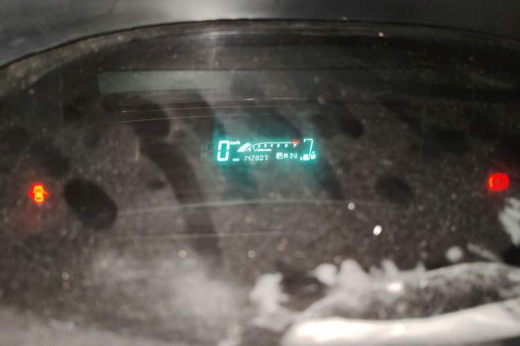 Used Toyota Vios 2006 1.5L GL-i AT Odometer Close Up