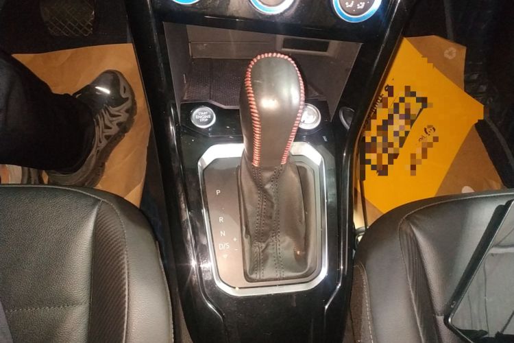 Used Volkswagen T-ROC 2018 280TSI DSG Two-Wheel-Drive Comfort Version China V Standard