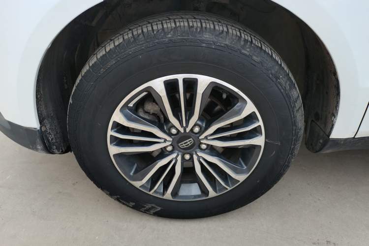 Used Geely Auto Vision X6 2016 1.3T CVT Luxury Model Exterior 4