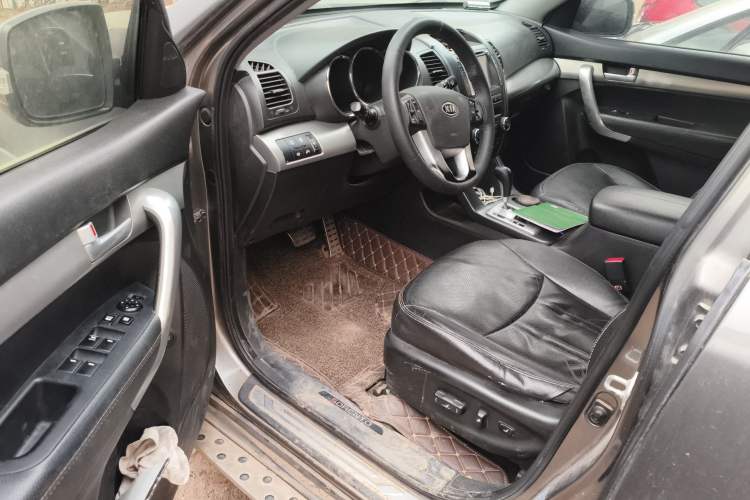 Used Kia Sorento 2012 2.4L Gasoline Comfort Edition
