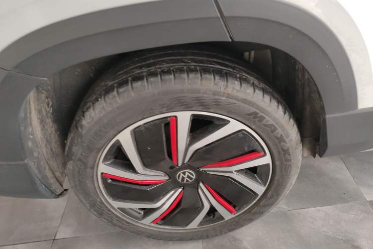 Used Volkswagen Tharu 2024 300TSI Two-Wheel-Drive Moon Luxury Edition