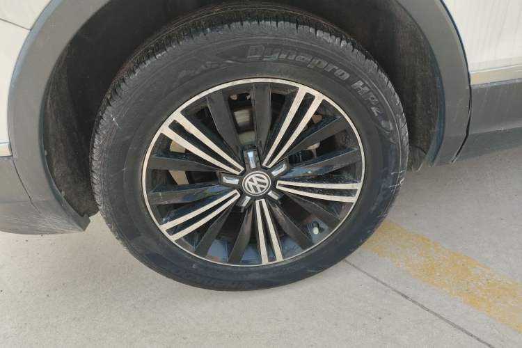 Used Volkswagen Tiguan L 2018 380TSI Automatic All-Wheel Drive Luxury Edition