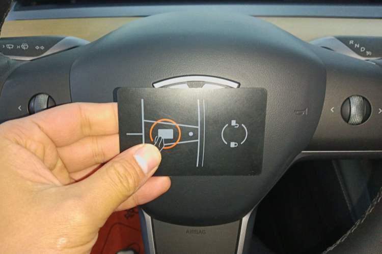 Used Tesla Model Y 2022 Long-Range All-Wheel-Drive Version