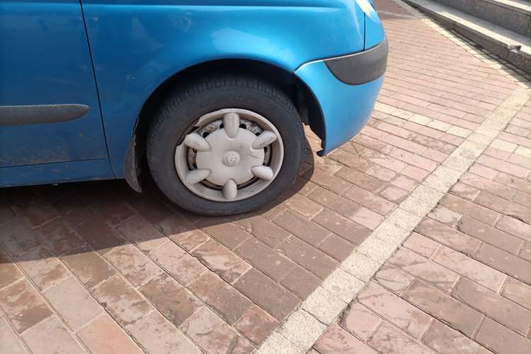 Used Baojun Lechi 2012 Revised 1.0L Manual P-TEC Standard Edition Right Front Wheel Hub