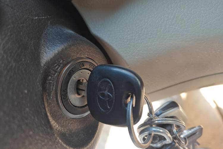 Used Toyota Highlander 2012 2.7L 2WD 5-Seater Elite Edition
