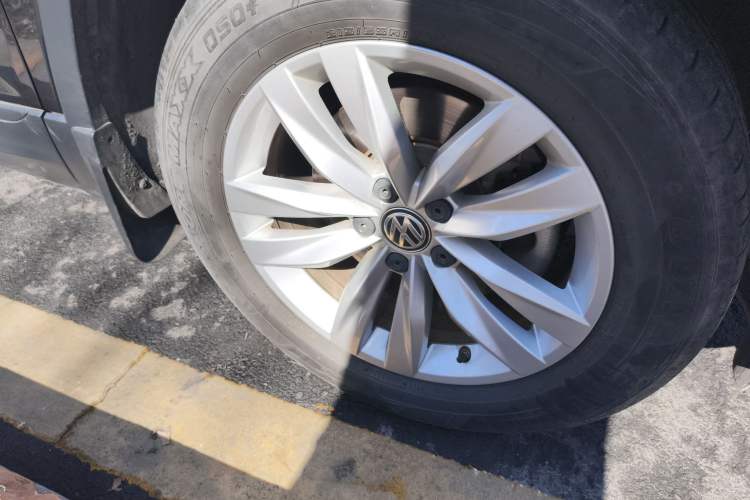 Used Volkswagen Tayron 2021 280TSI Two-Wheel Drive Comfort Connect Edition Exterior 1