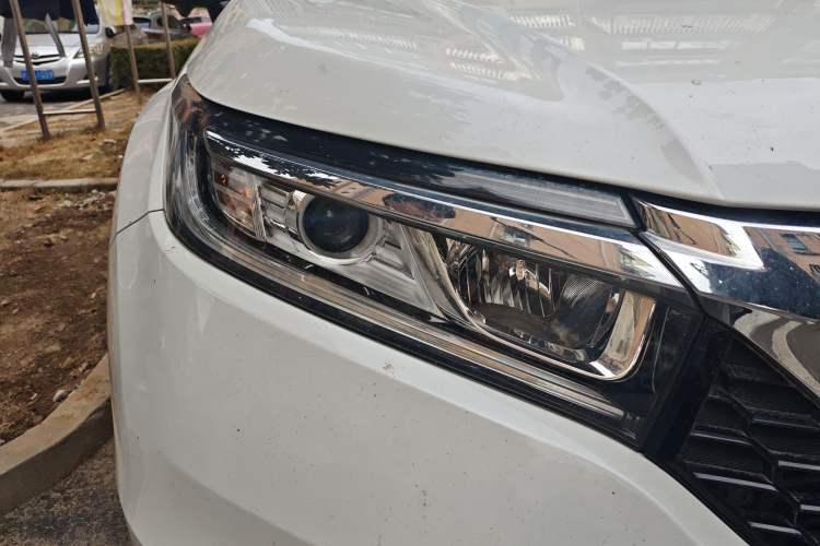 Used Honda Avancier 2019 240TURBO Two-Wheel Drive Elite Edition Right Front Headlight