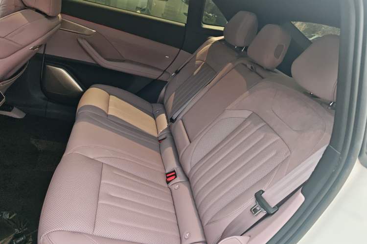 Used ONVO L60 2025 Model—60 kWh Rear-Wheel-Drive Version
