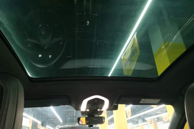 Used Porsche Macan 2022 Macan S 2.9T