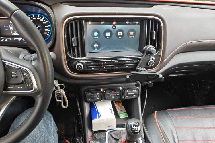 Used GAC Trumpchi GS3 2019 235T Manual Elite Edition Audio And AC Panel