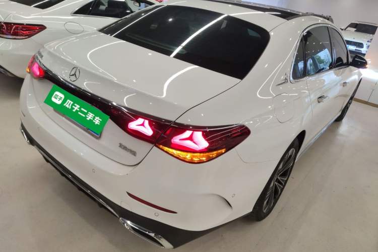 Used Mercedes-Benz E-Class 2024 Facelift E 300 L Fashion Sport Edition
