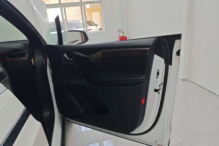 Used Tesla Model X 2019 Long-Range Version