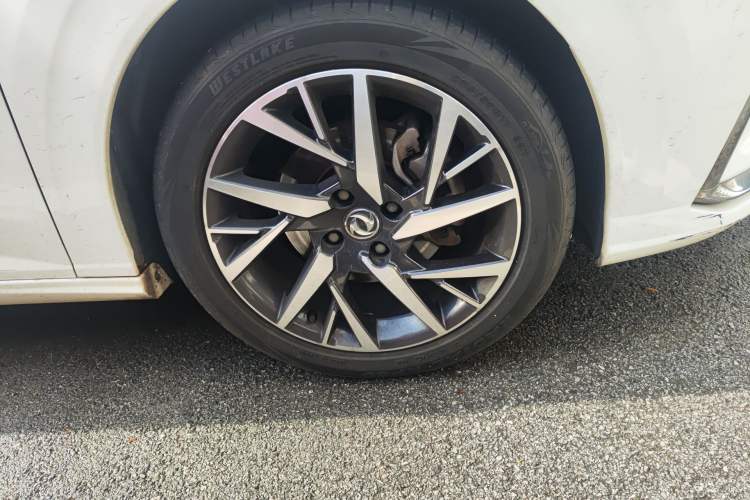 Used Dongfeng Aeolus Yixuan 2020 230T Automatic Advanced Edition
