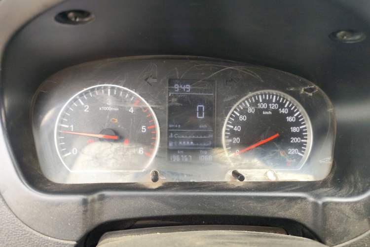 Used Foton Tunland 2018 2.8T E5 Two-Wheel-Drive Comfort Version with Long Wheelbase Equipped with 4J28TC4 Engine
