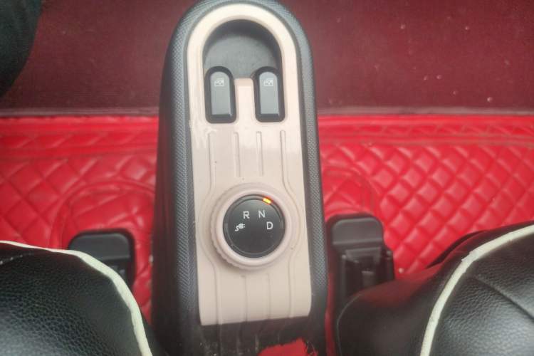 Used Wuling Hongguang MINIEV 2021 Macaron Fashion Model Lithium Iron Phosphate
