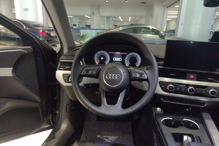 Used Audi A4L 2024 40 TFSI Fashion Dynamic Model
