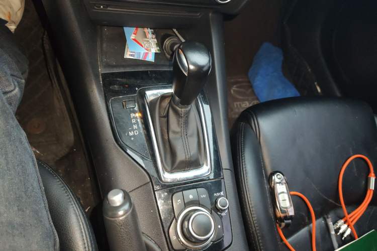 Used Mazda 3 Axela 2014 Sedan 1.5L Automatic Luxury Model