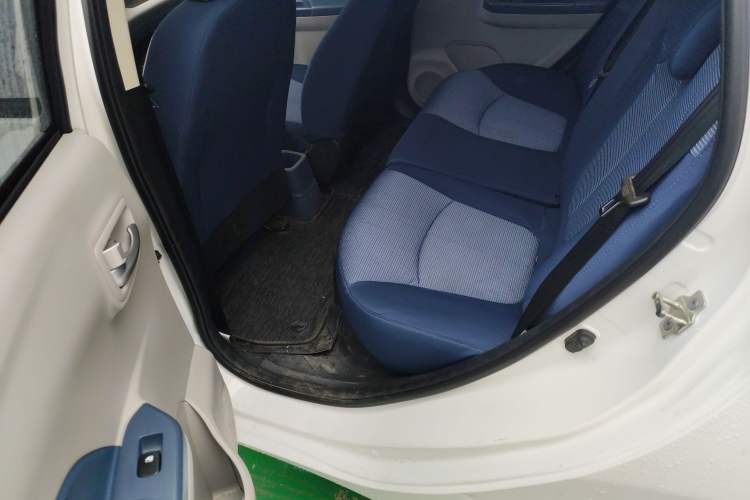 Used CHANGAN OSHAN Benni E-Star 2021 National Edition Colorful Version Lithium Iron Phosphate (31.86 kWh) Left Rear Seat