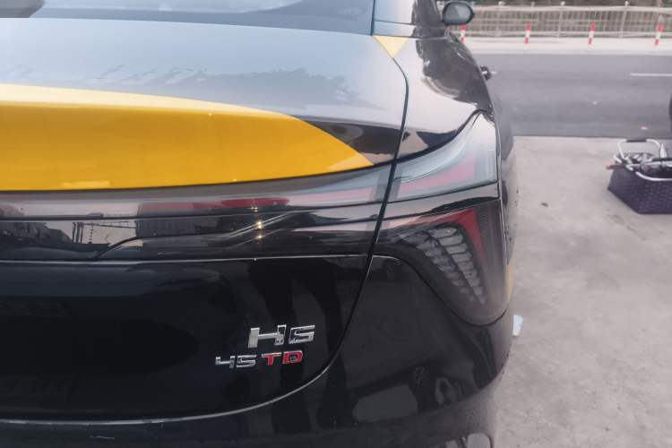 Used Hongqi H6 2025 2.0T ZhiShang Version