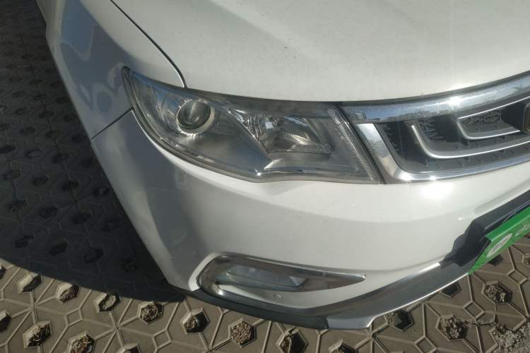 Used Geely Auto Emgrand X7 Sport 2016 2.0L Manual ZhiShang Version
