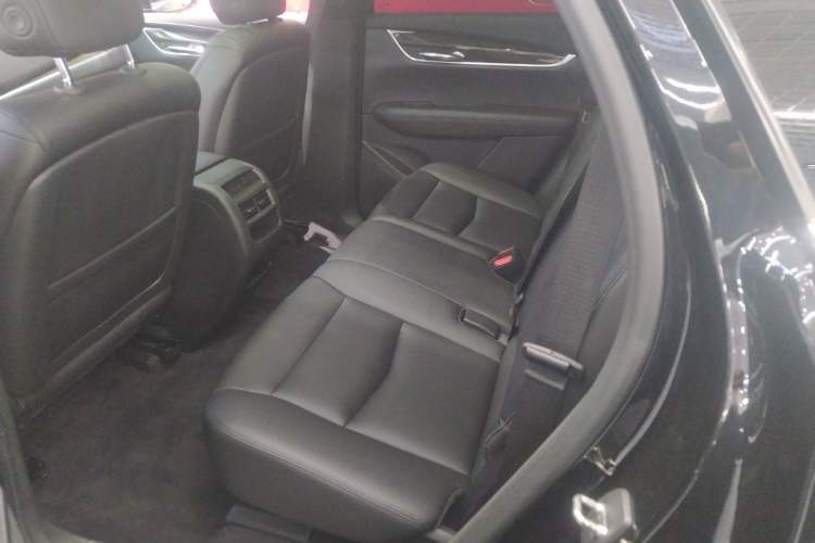 Used Cadillac XT5 2018 28E Four-Wheel Drive Tech Version