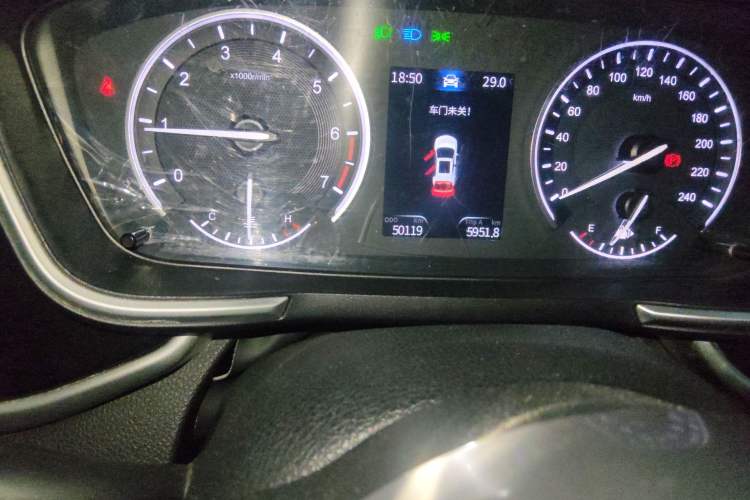 Used Dongfeng Fengon ix5 2019 220T Manual ZhiShang Version China VI Standard Odometer Close Up