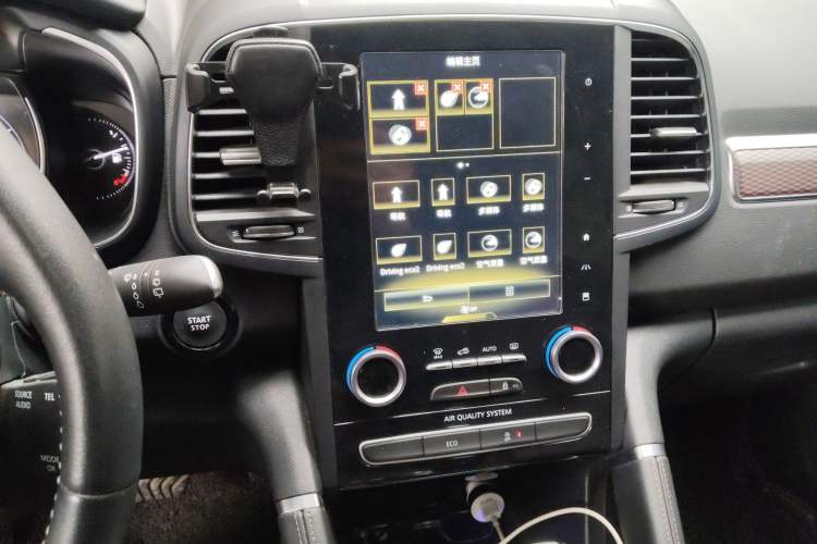 Used Renault Koleos 2018 2.0L Two-Wheel Drive 120th Anniversary Limited Edition Audio And AC Panel