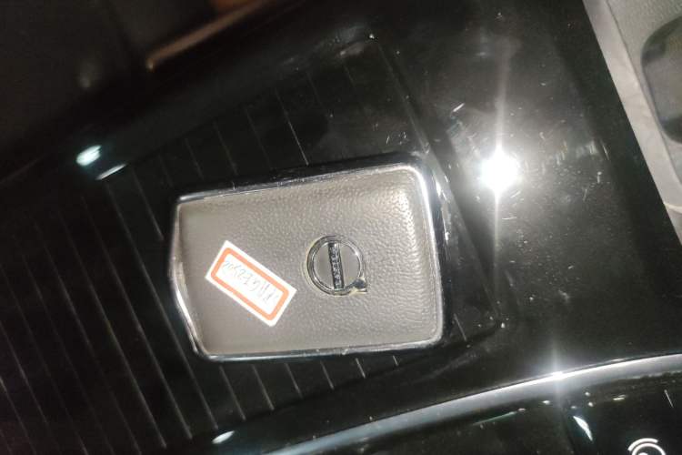 Used Volvo S60 New Energy 2021 T8 E-Drive Hybrid Four-Wheel Drive Smart Luxury Edition Vehicle Key