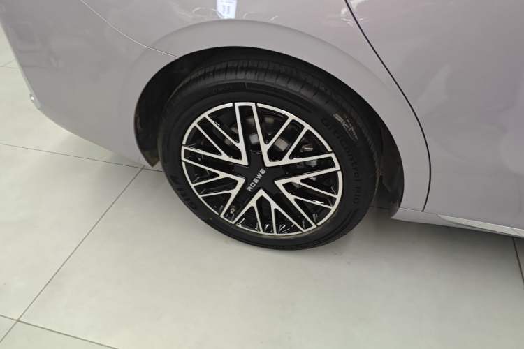 Used Roewe M7 DMH 2025 Model 160km Enjoyment Version

