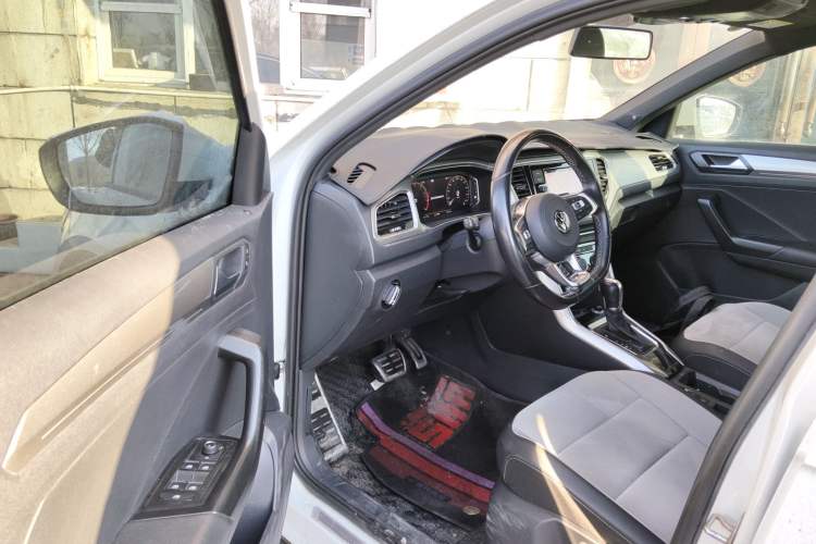 Used Volkswagen T-ROC 2020 280TSI DSG Two-Wheel Drive R-Line Pro