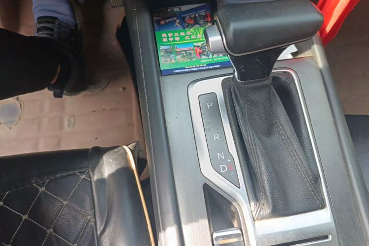 Used CHANGAN CS35PLUS 2019 1.4T DCT Chuanlian Blue Whale Edition Gear Lever