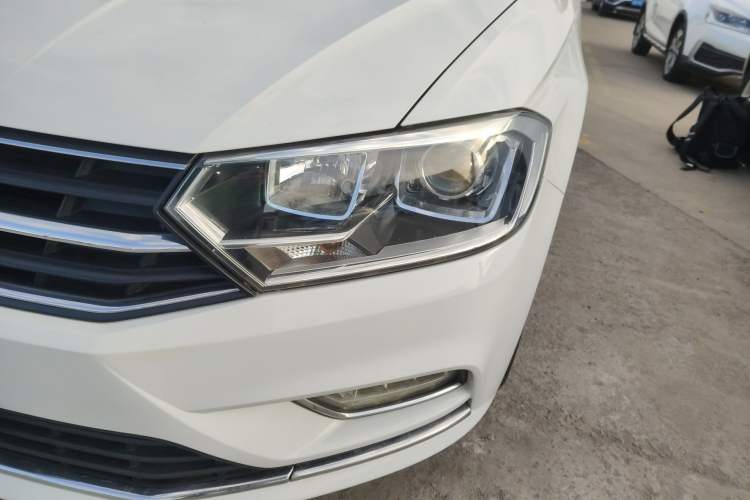 Used Volkswagen Bora 2016 1.6L Automatic Fashion Model