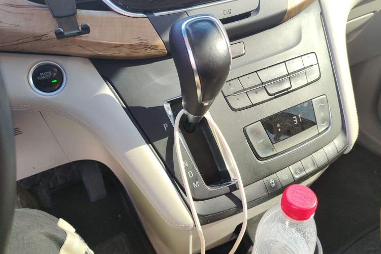 Used Buick GL8 2017 ES 28T Comfort Model China V Standard
