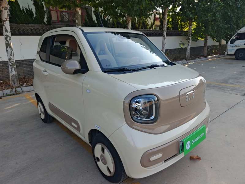 Used Bestune Pony 2026 222km Colorful Horse — 3