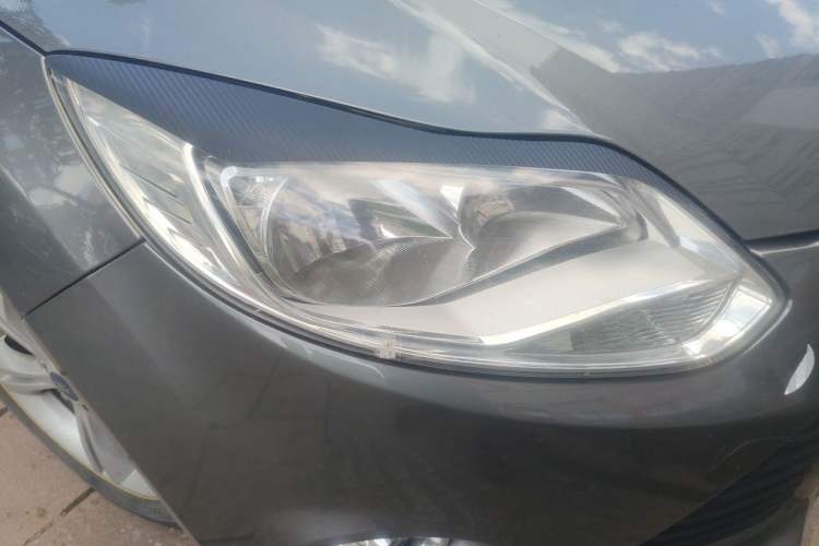 Used Ford Focus 2012 Hatchback 1.6L Manual Fashion Edition
