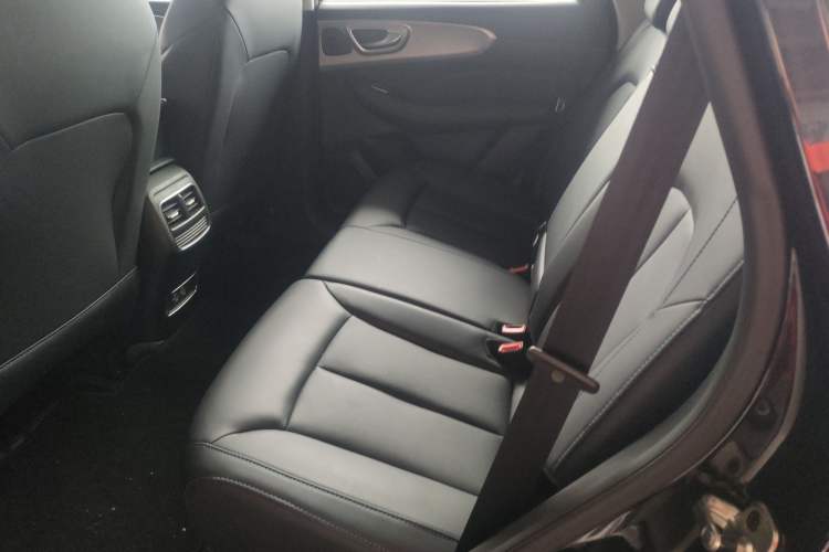 Used Roewe RX5 2023 PLUS 330TGI Automatic Trendsetting Smart Edition